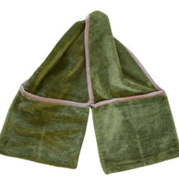 Refresh Green Dog Cleaning Glove Towel By Henry Wag